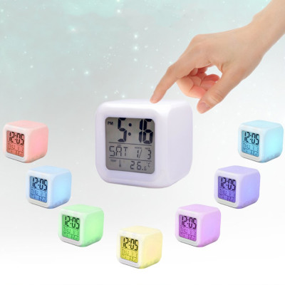 Часы на батарейках Куб СС100 Cube настольные Будильник электронный с подсветкой