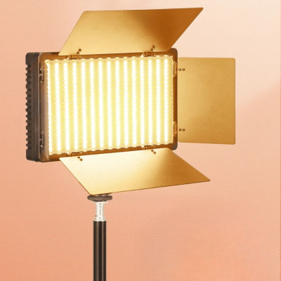 Прямокутна LED лампа U600 RGB зі штативом 2м кольорове відеосвітло для фото та відеозйомок 21х12см портативне