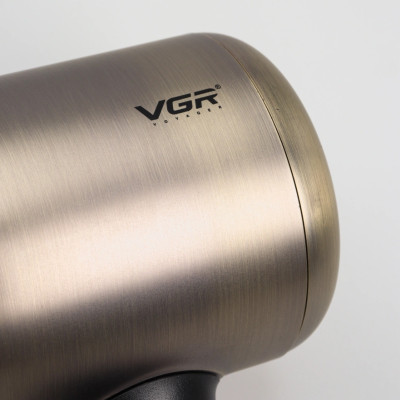Фен з концентратором для волосся VGR V-453 з іонізацією для сушіння та укладання волосся 2200 Вт