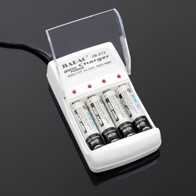 Комплект зарядного пристрою JIABAO JB-212 з 4 акумуляторами AAA 2500 мАгод NiMH
