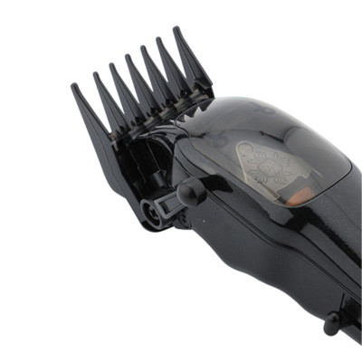 Акумуляторна машинка для стрижки волосся VGR V-653 портативна з usb зарядкою 4 насадками та підставкою
