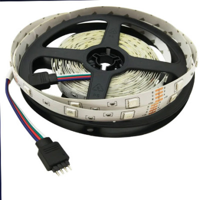 Світлодіодна Led стрічка Strip RGB 5 м 2835 з пультом та перехідником світлодіодне освітлення на самоклейці