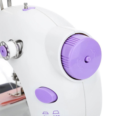 Міні швейна машинка 4 в 1 Mini Sewing Machine SM 202А Домашня компактна настільна портативна ручна 220V