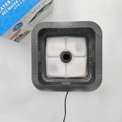 Фонтан поилка с пятью сменными фильтрами Pet Water FOUNTAIN для собак и котов автоматическая