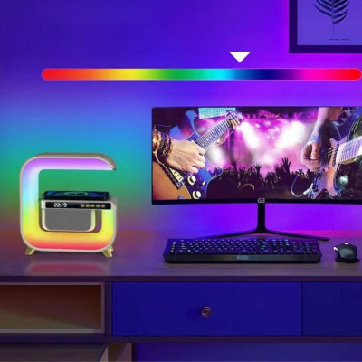Нічник акумуляторний з бездротовим заряджанням годинником 15W G 3 RGB світильник колонка радіо