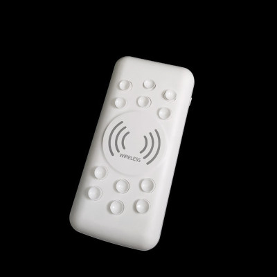 Повербанк 20000 mAh з бездротовою зарядкою PLO EF20Max Powerbank з Type C micro USB Lightning на 20000