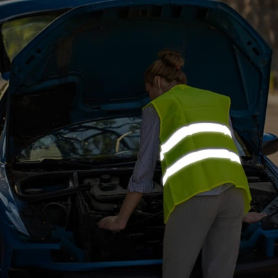 Аварійний дорожній набір автомобіліста 6в1 із сумкою та жилетом універсальний набір для авто