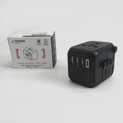 Універсальний мережевий USB адаптер для подорожей та дому Travel Adapter перехідник для розеток Чорний