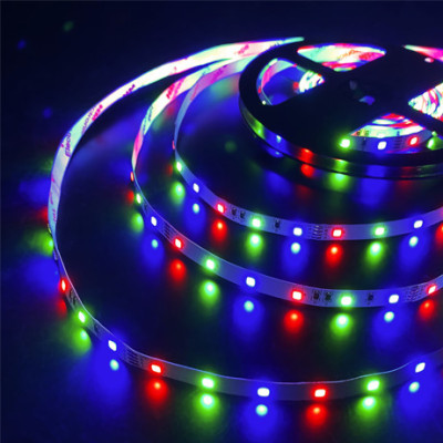 Світлодіодна Led стрічка Strip RGB 5 м 2835 з пультом та перехідником світлодіодне освітлення на самоклейці