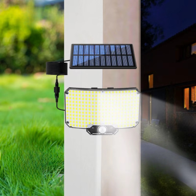 Вуличний прожектор із сонячною панеллю Solar Powered Sensor Light ліхтар із датчиком руху та пультом ДУ